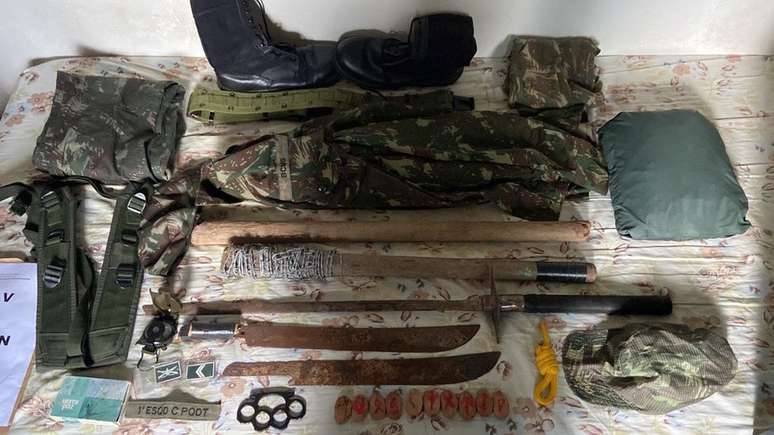 Pol&iacute;cia prendeu quatro pessoas na &uacute;ltima quinta-feira em cidades do Rio de Janeiro e de S&atilde;o Paulo