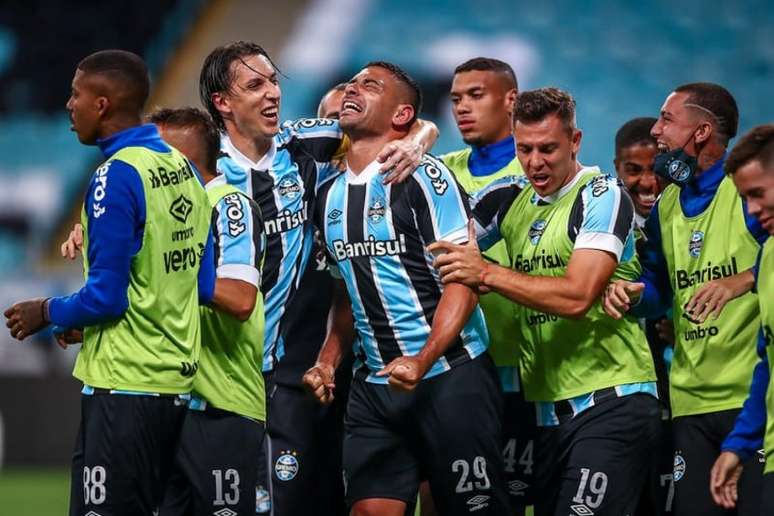 Foram 24 gols marcados por Diego ao longo do ano (LUCAS UEBEL/GREMIO FBPA)