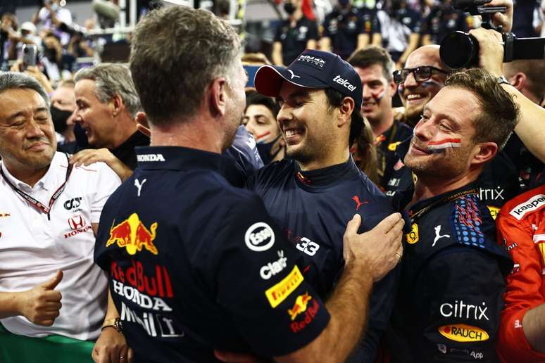 Sergio Pérez viu a Red Bull celebrar o título do Mundial de Pilotos em seu primeiro ano 