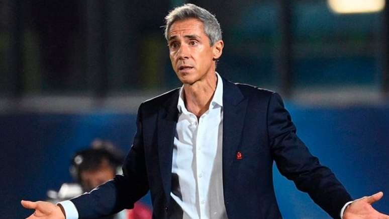 Paulo Sousa é criticado por possível saída da Polônia para o Flamengo (Vicenzo Pinto / AFP)