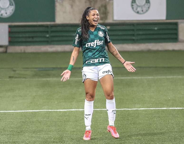 Palmeiras contrata Bia Zaneratto e renova com 8 para 2022