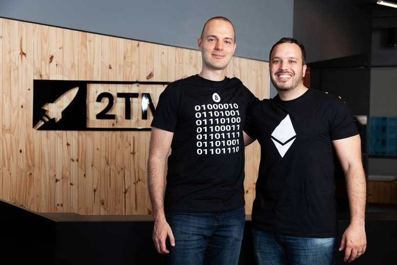 Os irmãos Gustavo e Maurício Chamati são os fundadores da startup Mercado Bitcoin, especializada na comercialização de criptomoedas