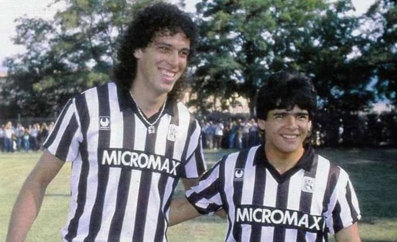 Walter Casagrande (esquerda) e Hugo Maradona (direita) quando atuaram juntos no Ascoli (ITA) entre 1987 e 1988 (Reprodução / Instagram)