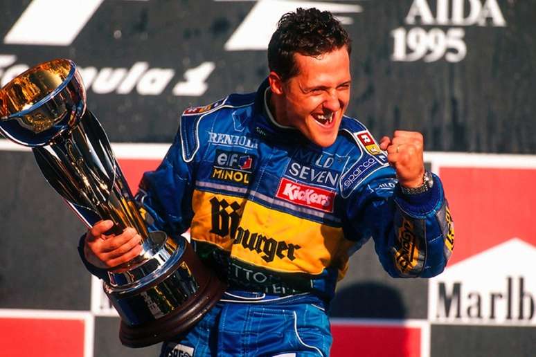 A festa de Michael Schumacher com o segundo título conquistado na F1 