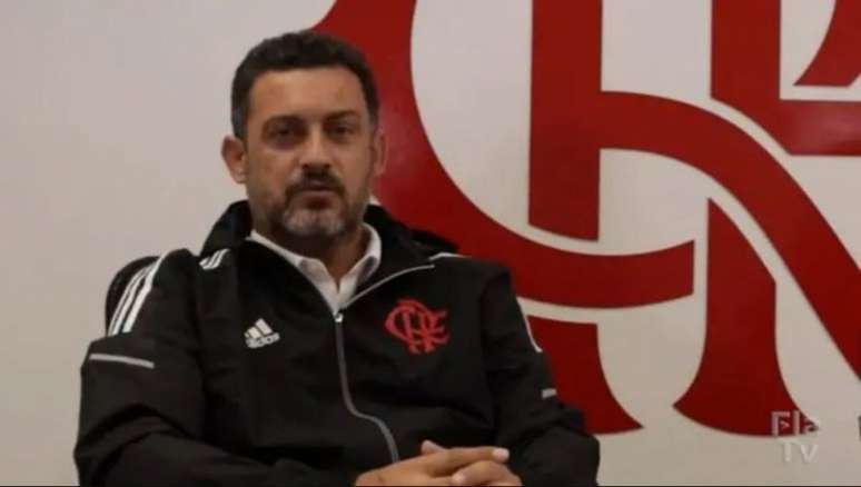 Vitor Zanelli, VP de futebol de base do Flamengo, faz balanço positivo de 2021 (Foto: Reprodução/FlaTV)