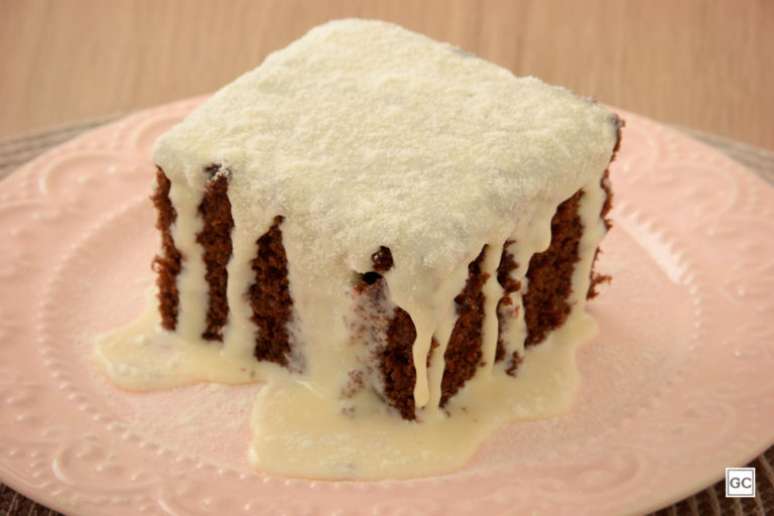 Guia da Cozinha - Bolo de chocolate com leite em pó