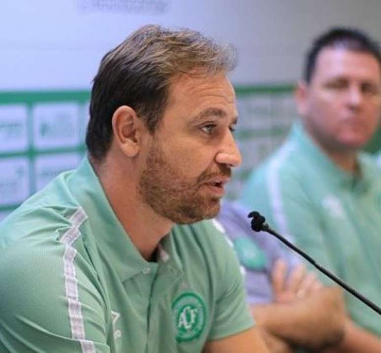 Felipe Conceição deu a sua primeira coletiva de imprensa na Chapecoense (Divulgação/Chapecoense)