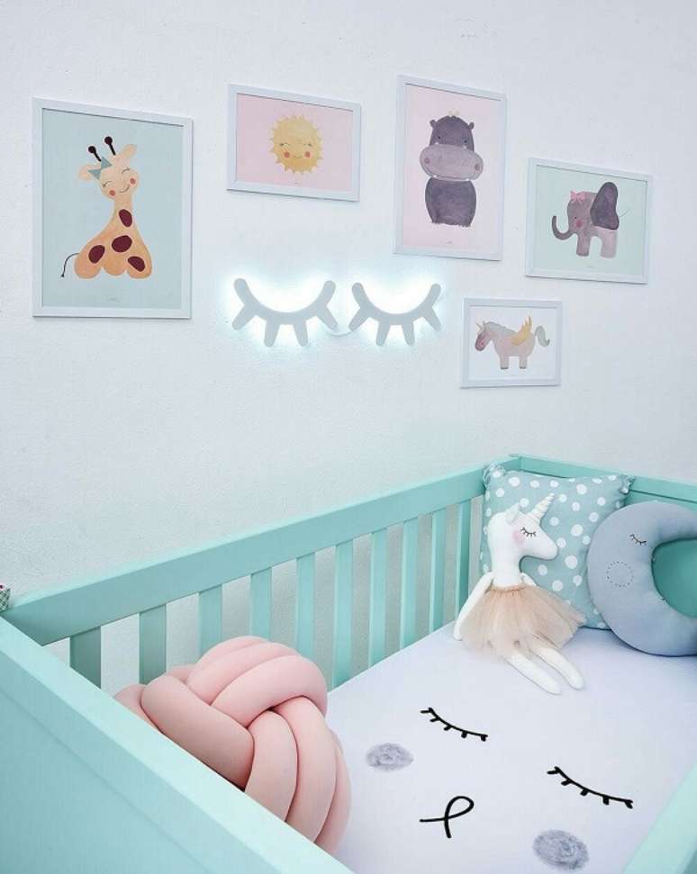 63. Quarto verde &aacute;gua para bebe com decora&ccedil;&atilde;o delicada &ndash; Foto German Isaias