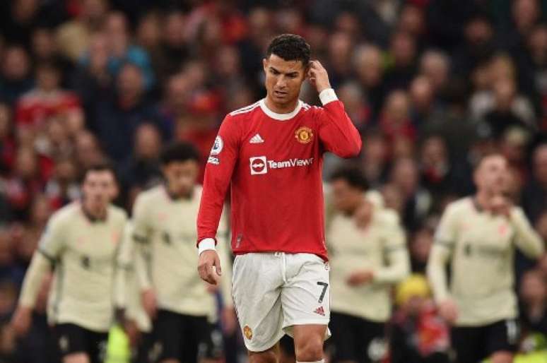 Manchester United não vive bom momento na temporada (Foto: OLI SCARFF / AFP)