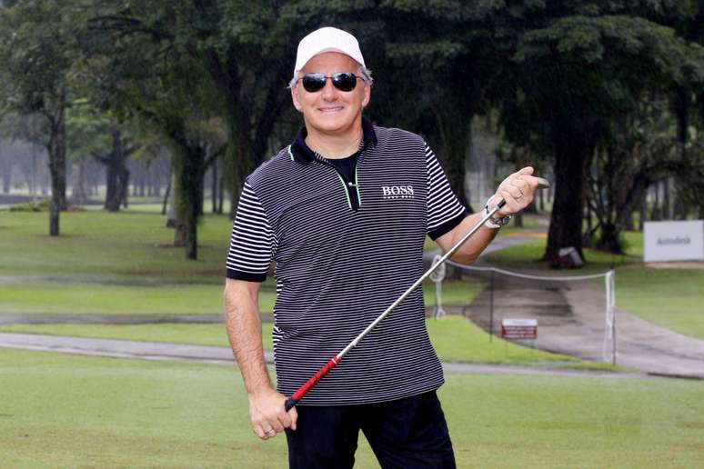 Otávio Mesquista enquanto jogava golfe AgNews