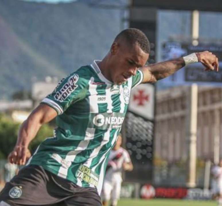 Matheus Alexandre está no Coritiba (Divulgação/Coritiba)