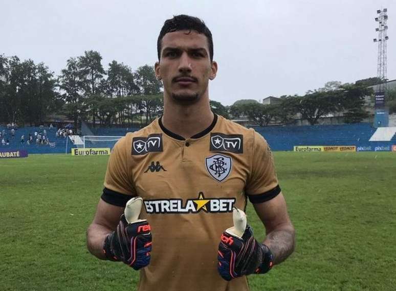 Goleiro Maurício foi um dos destaques do Botafogo (Foto: Fábio de Paula/Botafogo)