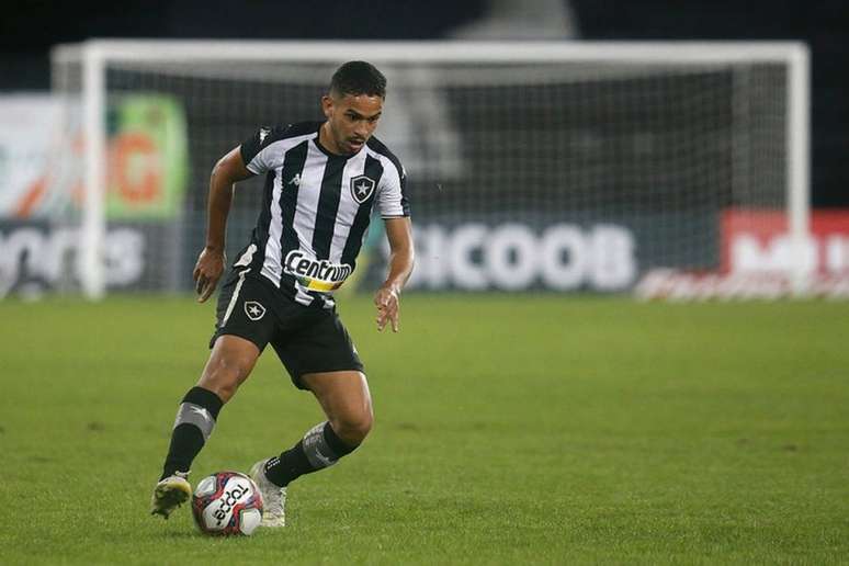 'Fui muito feliz, dei tudo de mim quando estive em campo e, mesmo que tenha sido muito difícil, conseguimos cumprir nossa missão, no final deu tudo certo', disse Marco Antônio (Foto: Vítor Silva/Botafogo)