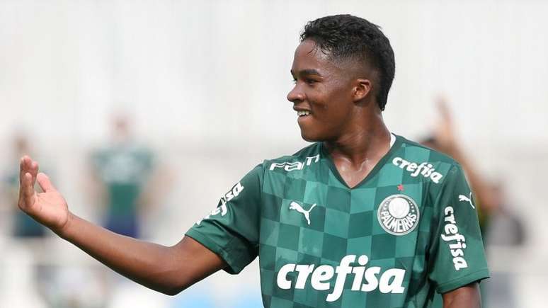 Com apenas 15 anos, Endrick já participou de jogo-treino com os profissionais (Foto: Cesar Grecco/Palmeiras)