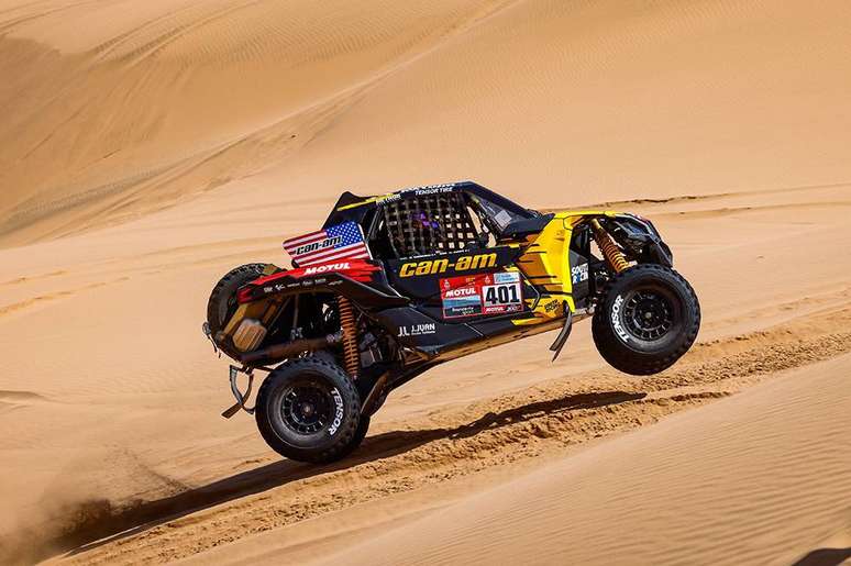 Austin Jones e Gustavo Gugelmin lideram o Dakar 2022 nos UTVs 