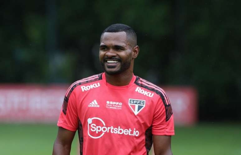 Nikão falou sobre sua chegada ao São Paulo (Foto: Rubens Chiri / saopaulofc.net)