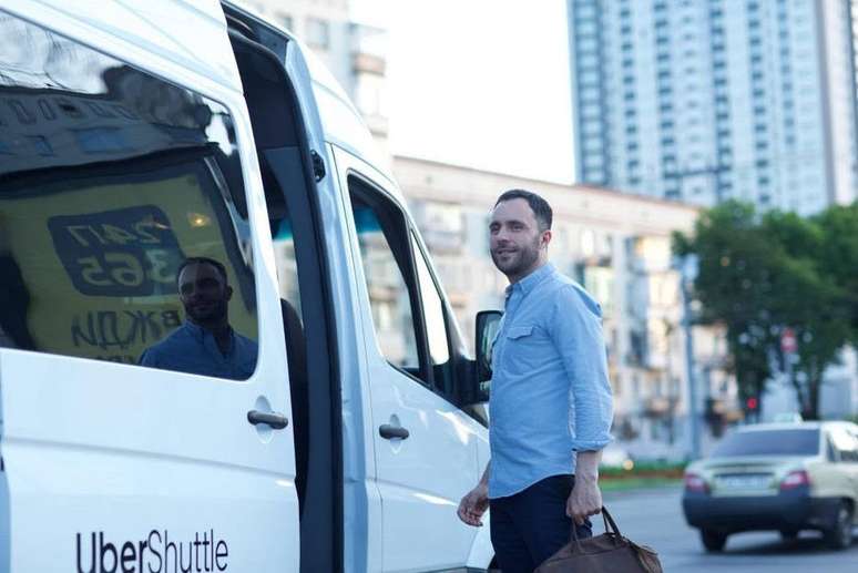 Uber Shuttle é o serviço de fretamento de ônibus e vans para empresas