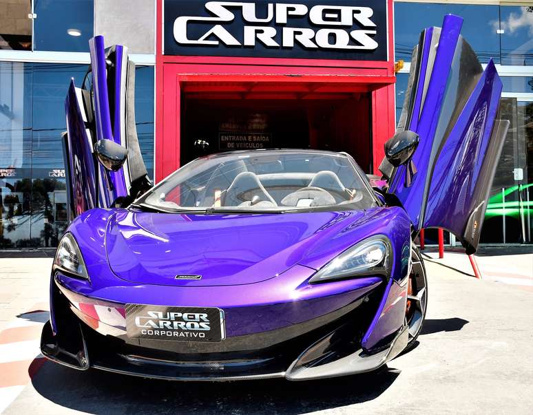 McLaren 620R, é o carro de corrida feito para as ruas 