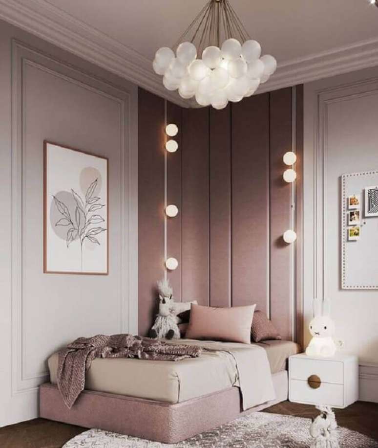 2. Cores neutras para decora&ccedil;&atilde;o de quarto com boiserie &ndash; Foto: Covet Spain
