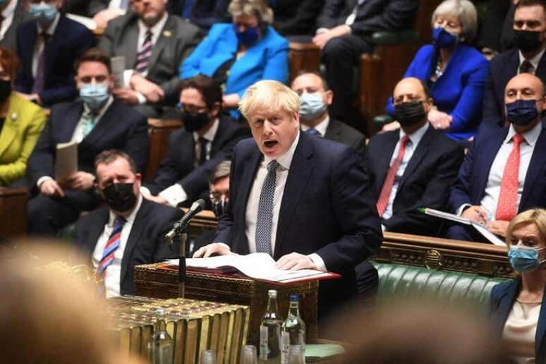 Premiê britânico, Boris Johnson, durante sessão de perguntas no parlamento em Londres, Reino Unido
12/01/2022 
Parlamento britânico/Jessica Taylor/Handout via REUTERS