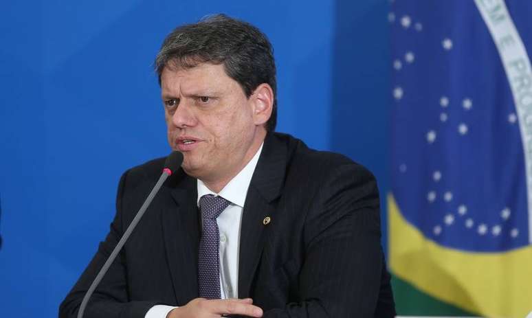 Tarcísio de Freitas, ministro da Infraestrutura, é cotado pelo presidente Bolsonaro para disputar o governo de São Paulo. 