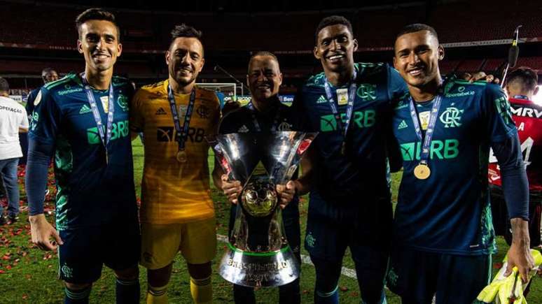 César, Diego Alves, Hugo Souza e Gabriel Batista foram os goleiros do Flamengo na última temporada (Foto: Alexandre Vidal/CR Flamengo)