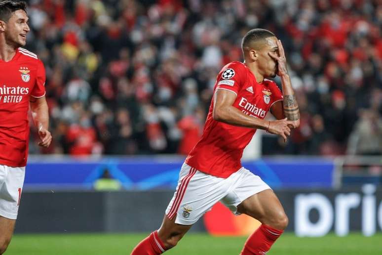 Saiba onde assistir aos jogos de Benfica e Sporting pelo Campeonato  Português