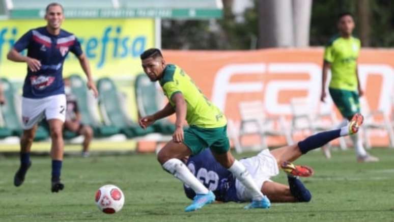 Rony voltou a trabalhar com o grupo (Foto: Cesar Greco/Palmeiras)