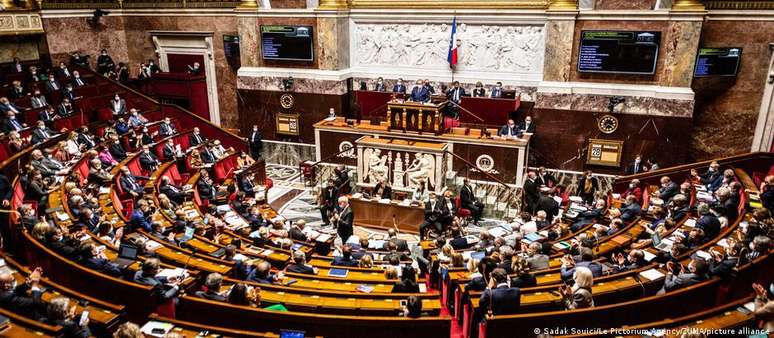 Durante os debates sobre o projeto, deputados relataram que receberam ameaças de grupos negacionistas