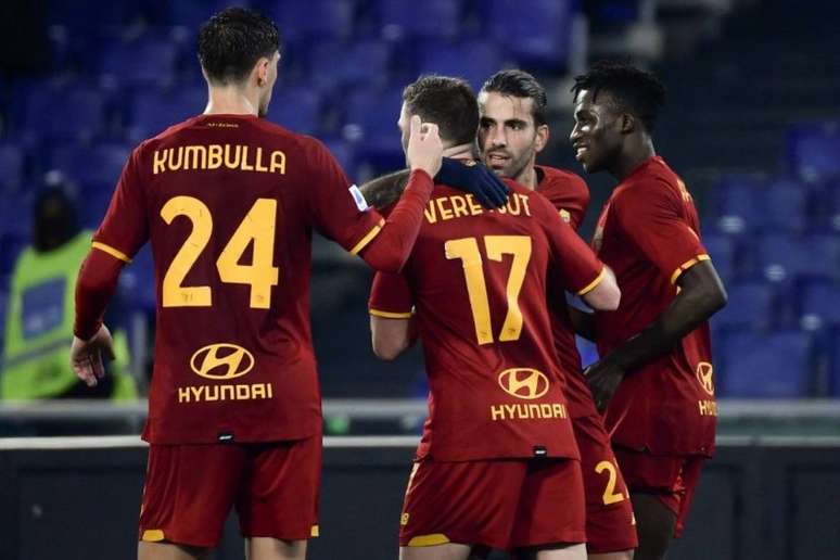 Roma venceu o Cagliari neste domingo pelo Campeonato Italiano (Foto: FILIPPO MONTEFORTE / AFP)