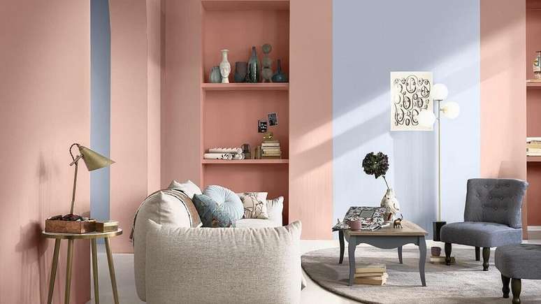 7. Decoração delicada para sala de estar azul e rosa – Foto: Coral