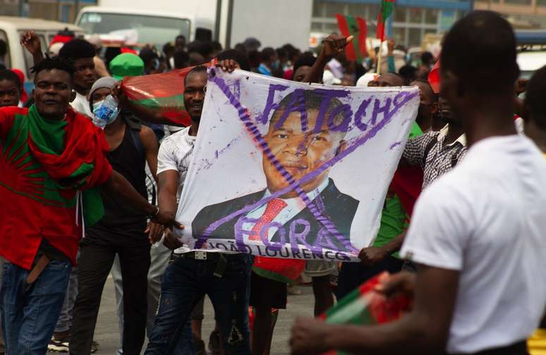 Presidente Jo&atilde;o Louren&ccedil;o tem sido alvo de protestos de jovens