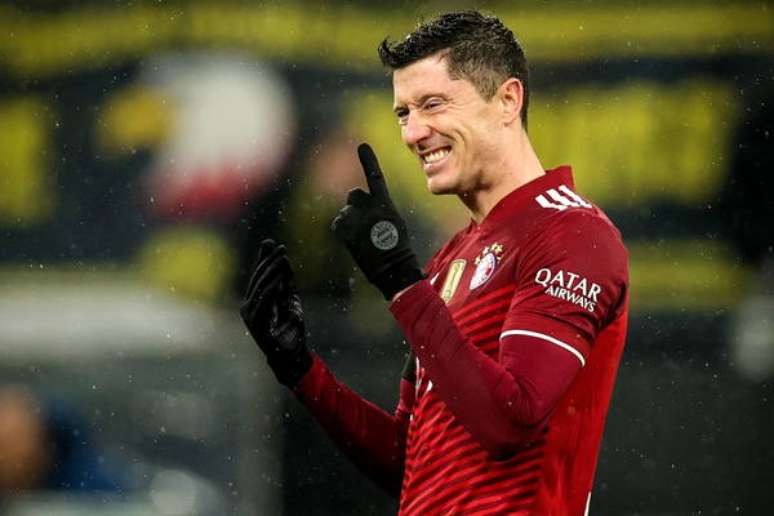 Robert Lewandowski é eleito melhor jogador do mundo pela Fifa pela segunda  vez