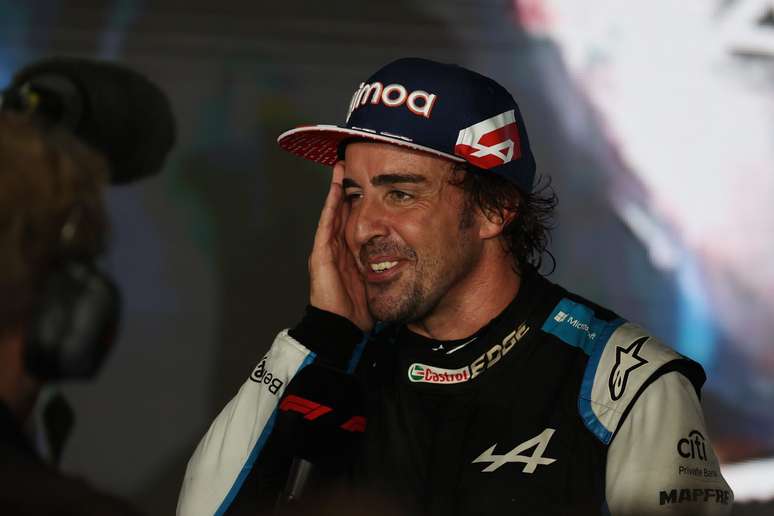 Fernando Alonso está se recuperando da operação 