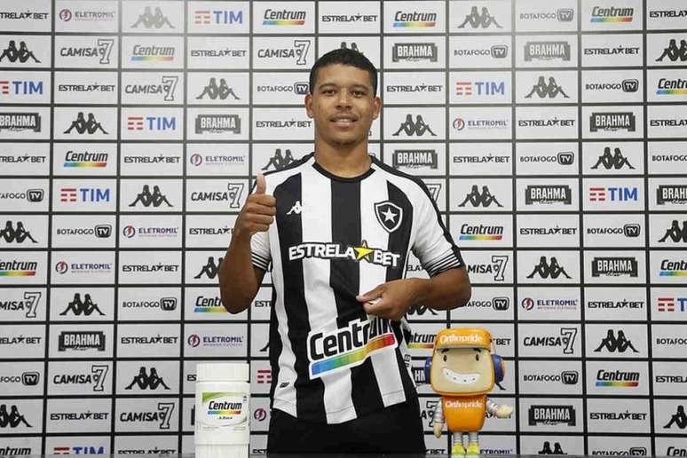 Vinícius Lopes, do Botafogo, terá que passar por cirurgia (Foto: Vítor Silva/Botafogo)