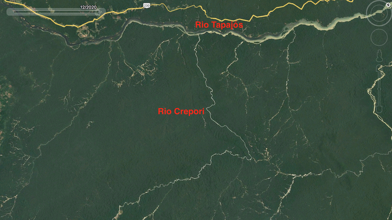...e em 2020, após o garimpo ilegal criar várias cicatrizes na floresta, ampliando o despejo de lama no Tapajós