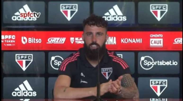 Jandrei foi apresentado no São Paulo (Foto: Reprodução/SPFCTV)