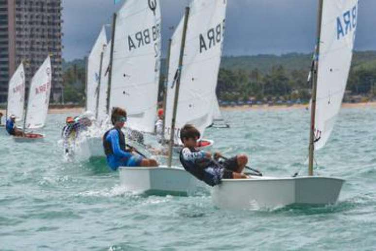 Brasileiro de Optimist mantém tradição e fecha 2022 com mais de 200 participantes (Foto: Tsuey Lan Bizzocchi/Cabanga)