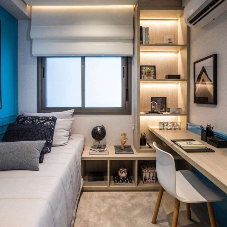 26. Led para quarto na prateleira &ndash; Foto Chris Silveira