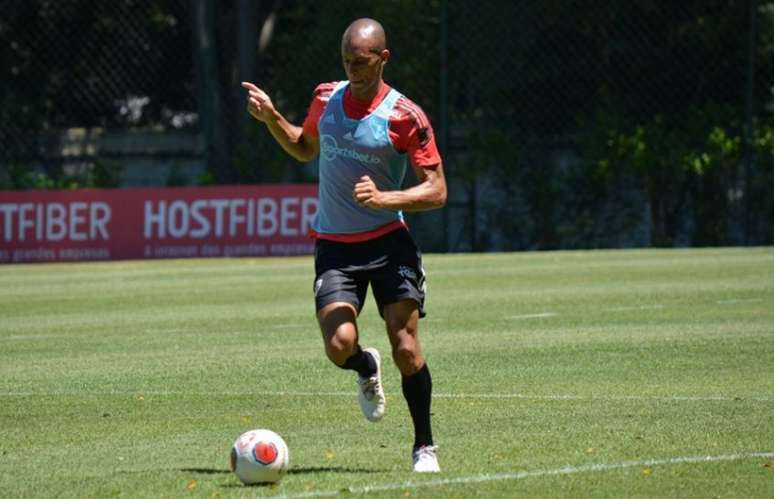 O time do São Paulo treinou na manhã desta terça-feira (19) no CT da Barra Funda (Rubens Chiri / saopaulofc.net)