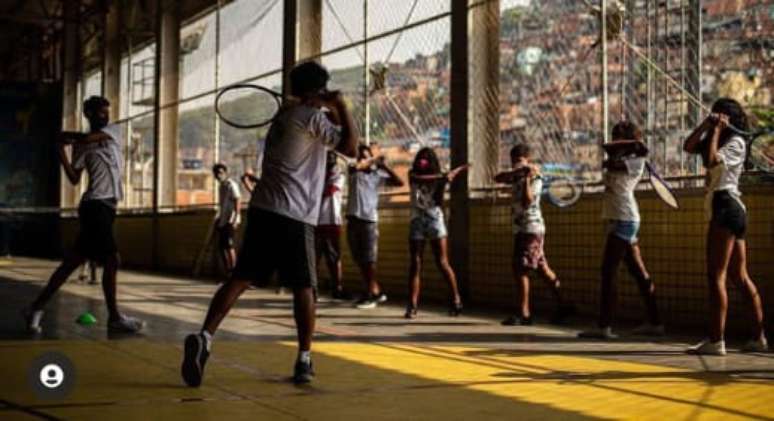 O Favela Tênis & Cultura tem como o objetivo de democratizar o Tênis, ensinando o esporte para jovens e adultos, aproximando-os da atividade esportiva, que é tão elitizada e pouco acessível às pessoas de favelas.