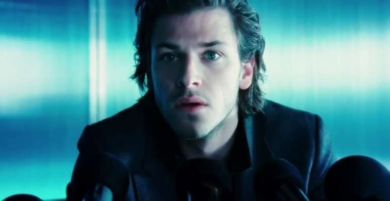 Gaspard Ulliel em comercial da Chanel