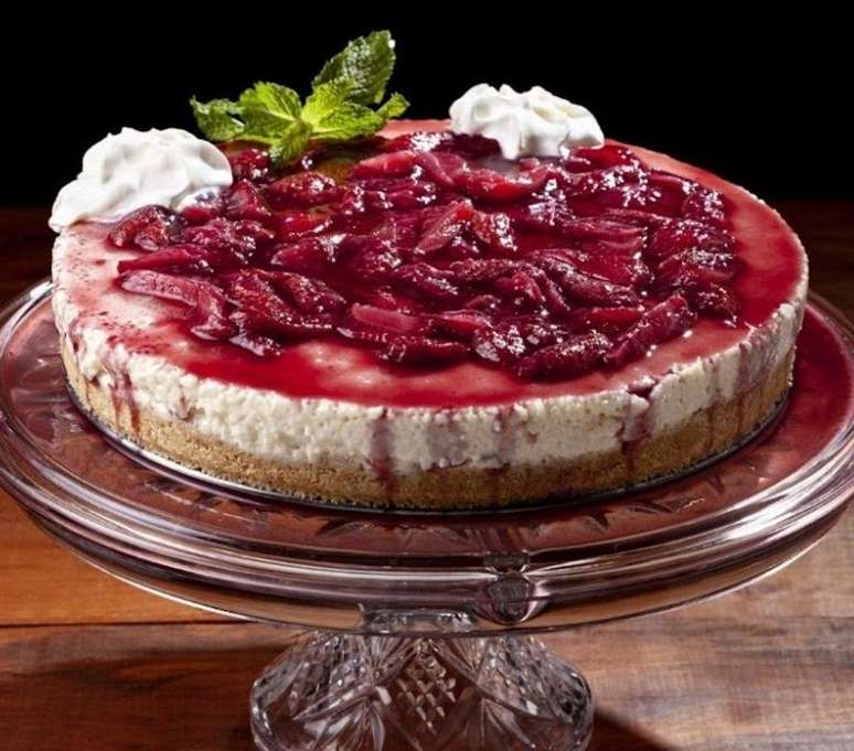 Cheesecake de frutas vermelhas (Reprodu&ccedil;&atilde;o / Guia da Cozinha)