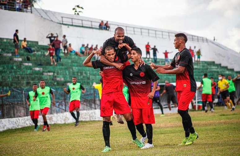 'Pior time do mundo', Íbis estreia neste sábado na elite de Pernambuco (Michael Fotógrafo / Íbis Sport Clube)