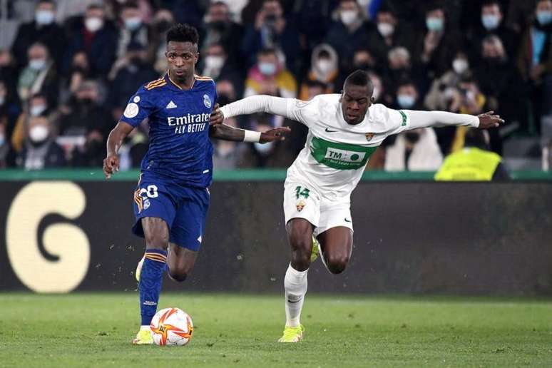 Real Madrid eliminou o Elche nas oitavas de final da Copa do Rei (Foto: JOSE JORDAN / AFP)