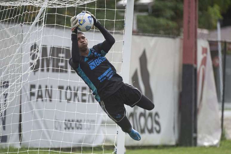 O jovem Kauã Santos, de 18 anos, em atividade do Flamengo no Ninho do Urubu (Foto: Alexandre Vidal/Flamengo)