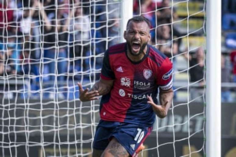 João Pedro é um dos principais nomes do Cagliari (Foto: Reprodução / Twitter Cagliari)