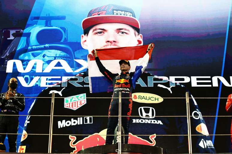 Max Verstappen é o novo campeão mundial de Fórmula 1 