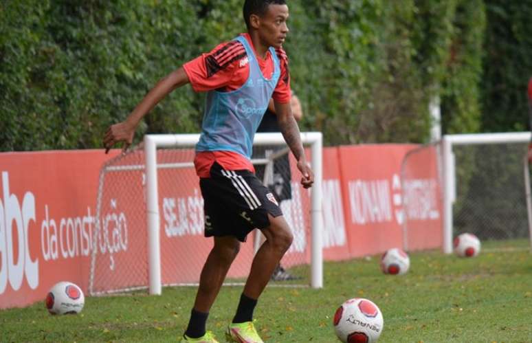 Caio foi destaque do São Paulo nesta edição da Copinha (Foto: Rubens Chiri / saopaulofc.net)