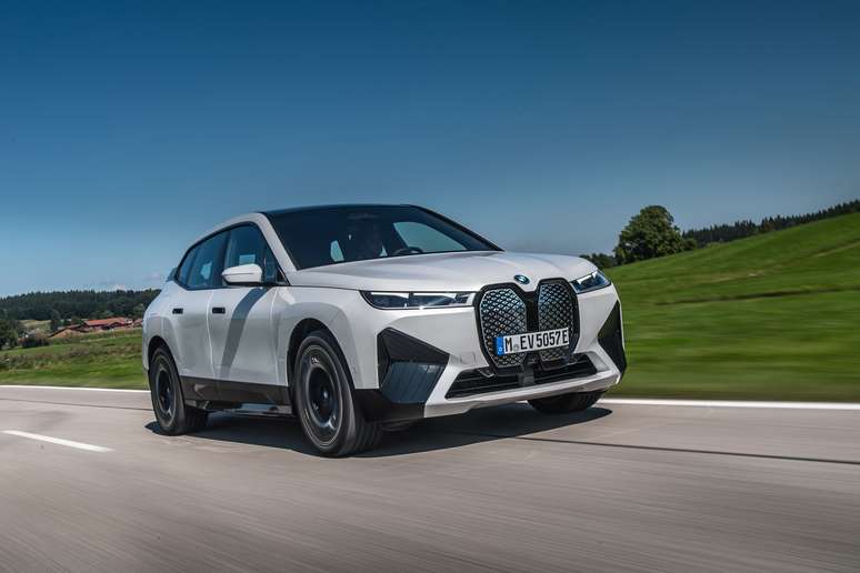 BMW iX: SUV elétrico está em pré-venda no Brasil